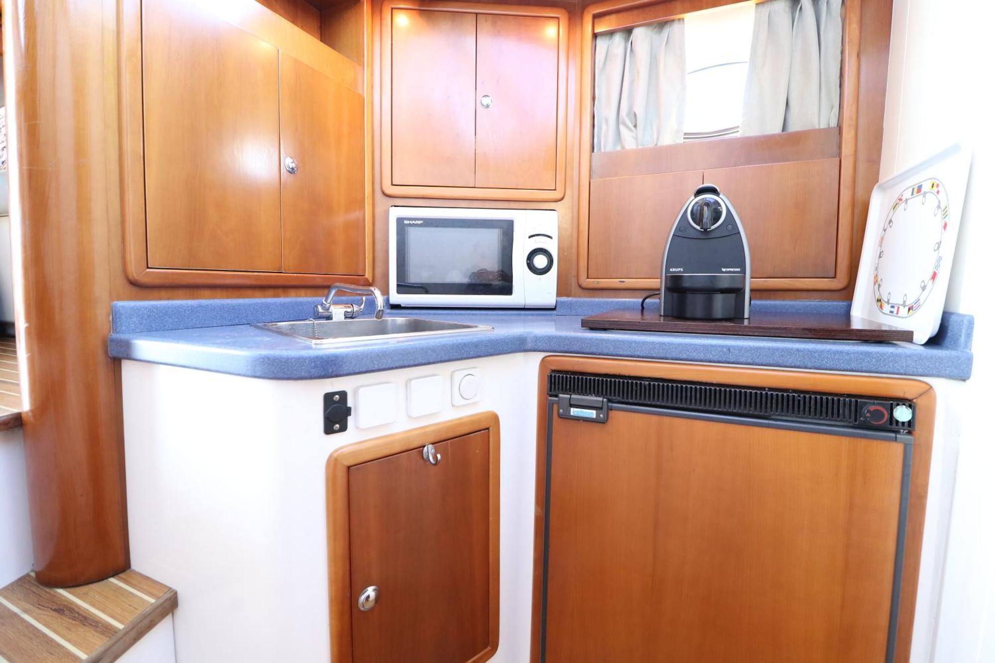 Hotel en barco Private Yacht, We Our Guests